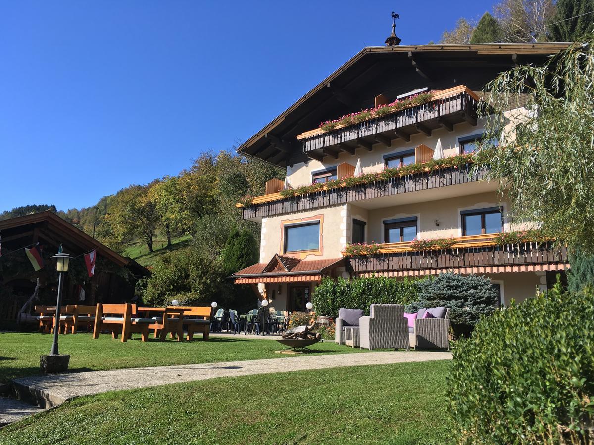Karlsdorfer Hof Hotell Seeboden Exteriör bild