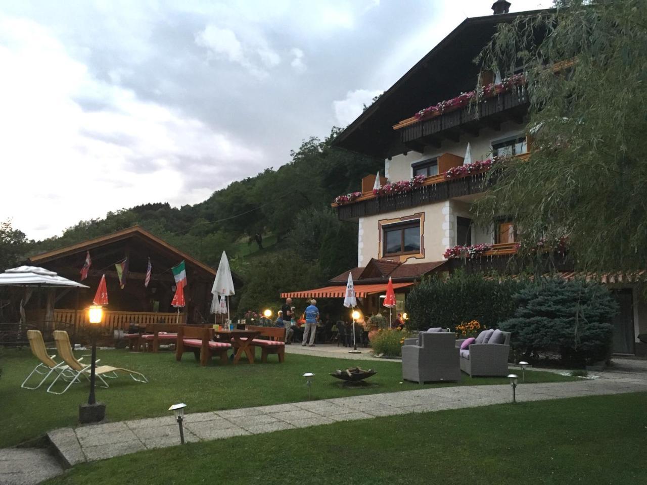 Karlsdorfer Hof Hotell Seeboden Exteriör bild
